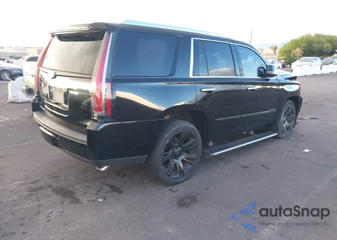 2016 Cadillac Escalade Premium Collection z USA, uszkodzony, nr VIN 1GYS4CKJXGR436097